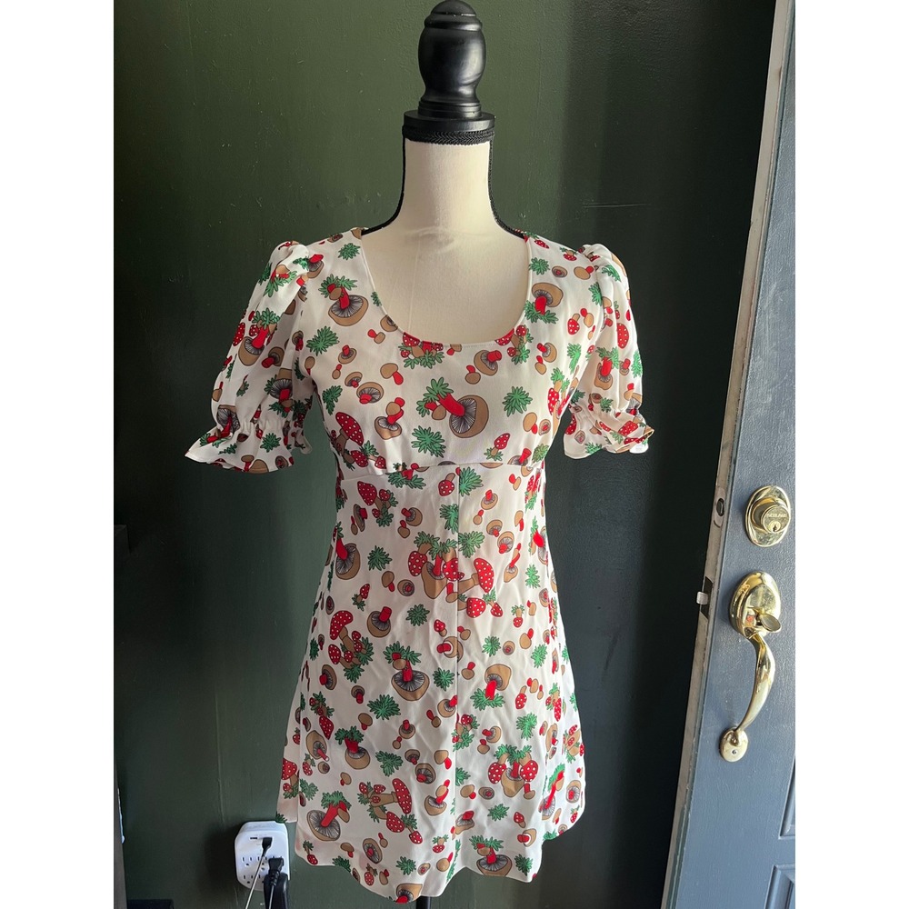 Rare women's XS/S 70s merry Mushroom Print Mini Dress Puffy Sleeve retro cottage